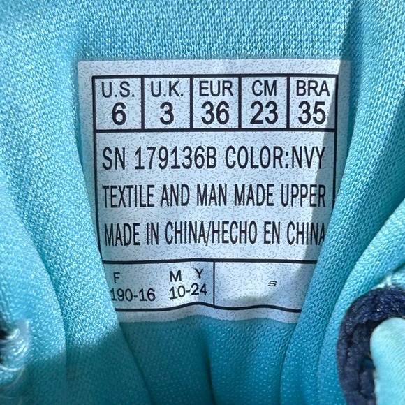 Skechers Arch Comfort Women's Navy Pink Blue Running Shoes Sneakers Size 6 NWT - Picture 11 of 11